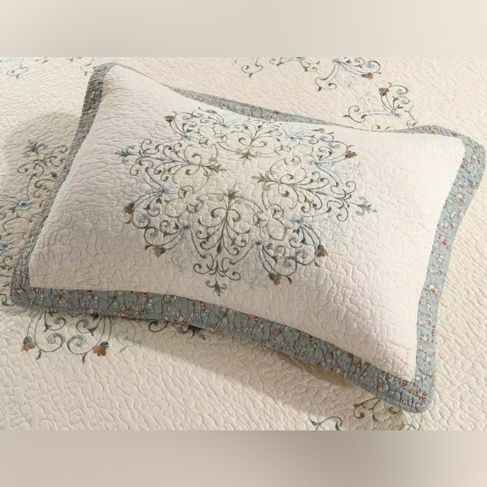 Peking Handicraft Pillow‎ Shams Set